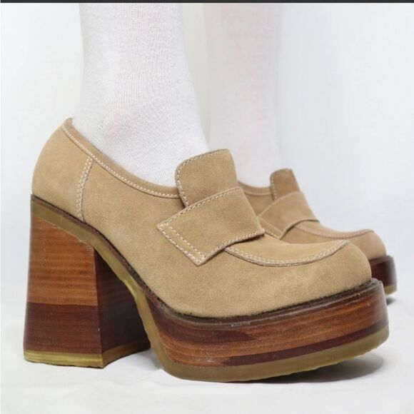 Bakers Shoes - Vintage Bakers Shoes Chunky Block Heel Size 8 US